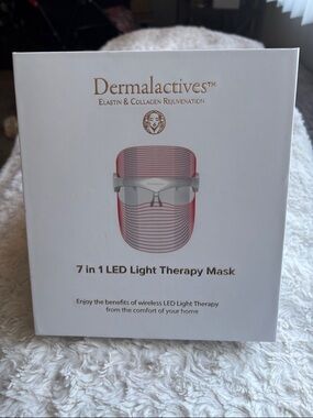 Dermalactives 7-in-1 LED Light Therapy Mask - White & Gold Box